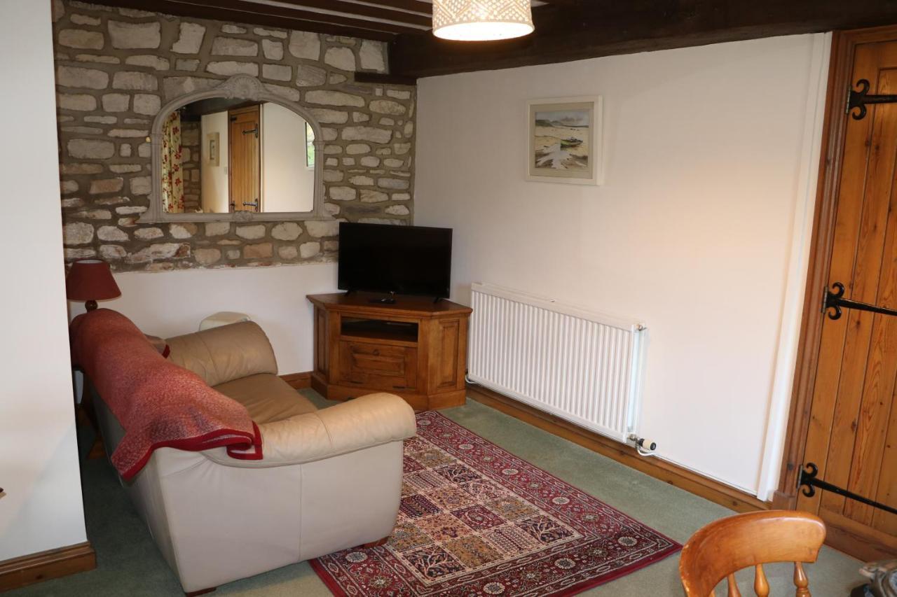 Flat 1 - The Old Mill - Bowbridge Lock - Stroud Leilighet Stroud  Eksteriør bilde