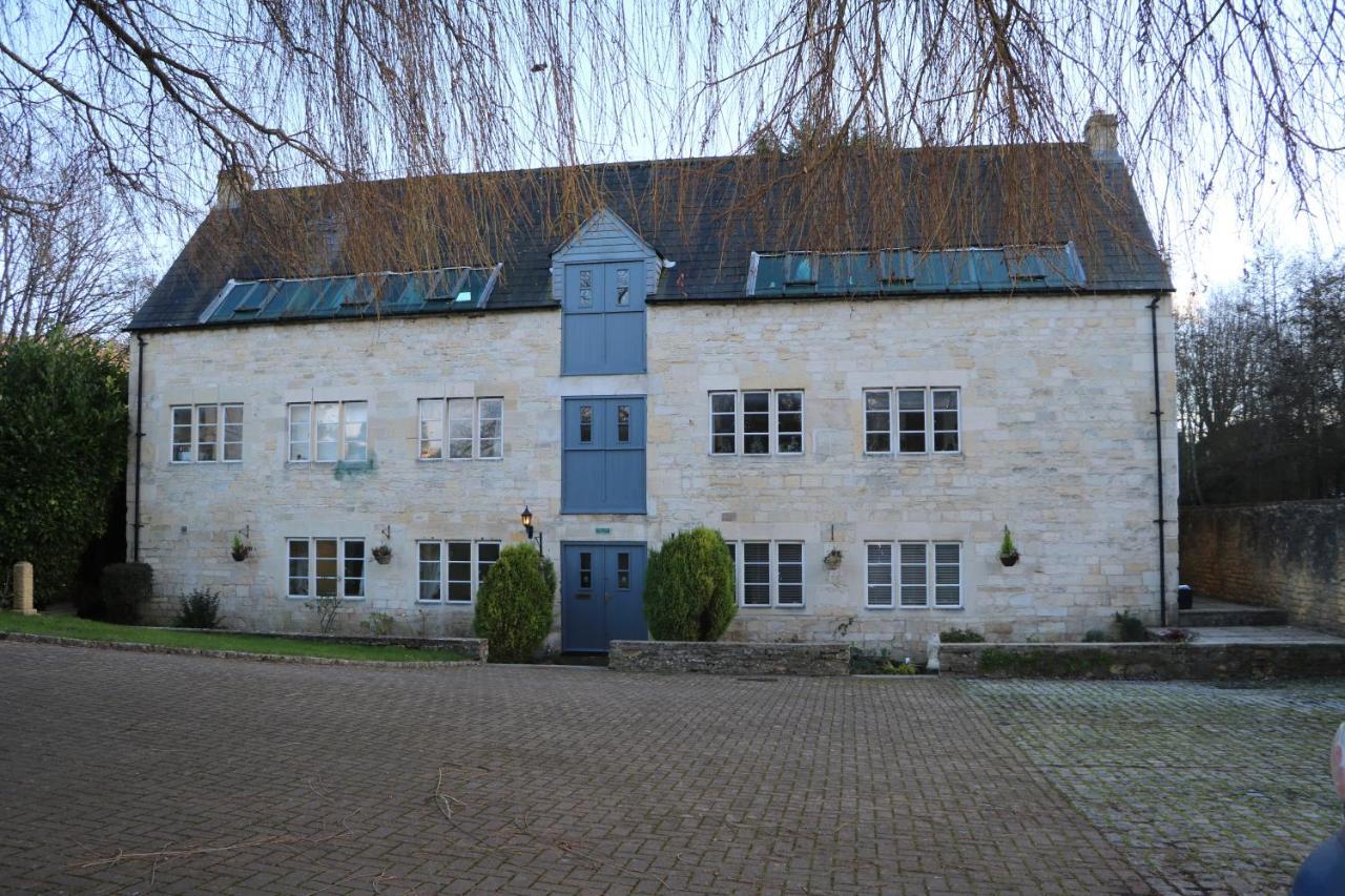 Flat 1 - The Old Mill - Bowbridge Lock - Stroud Leilighet Stroud  Eksteriør bilde