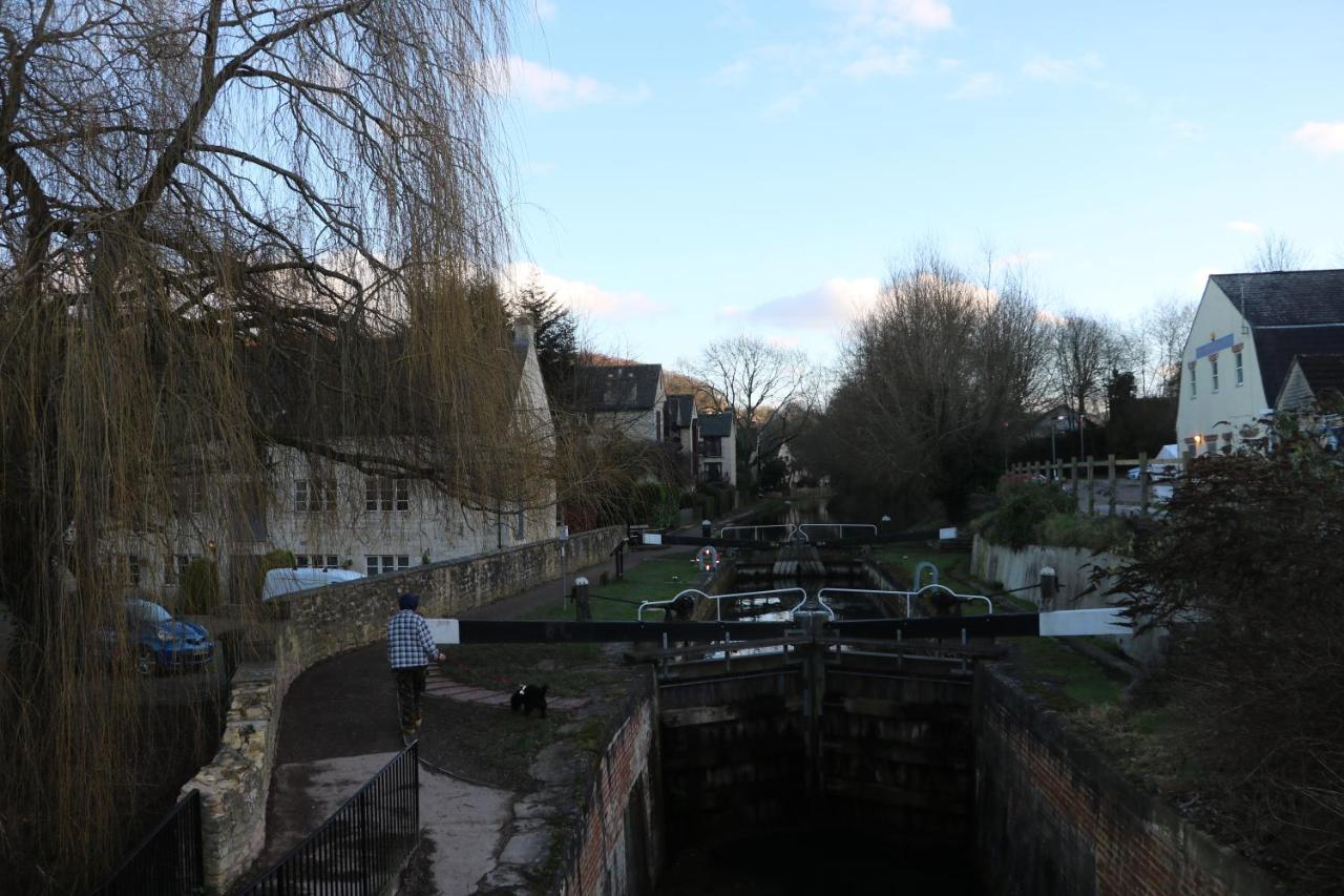 Flat 1 - The Old Mill - Bowbridge Lock - Stroud Leilighet Stroud  Eksteriør bilde